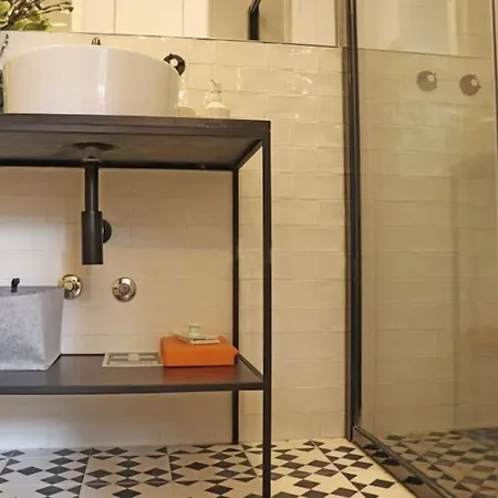 In - Formosa House Apartment *
